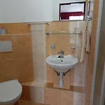Hotel Abc 2*