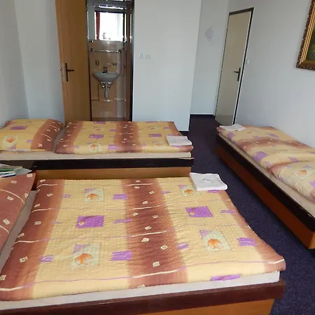 Abc Hotel